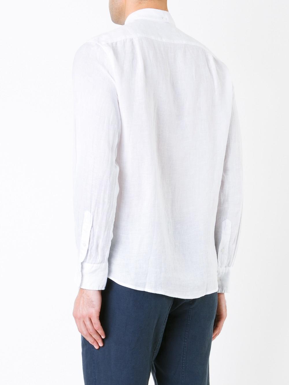buttoned collar shirt