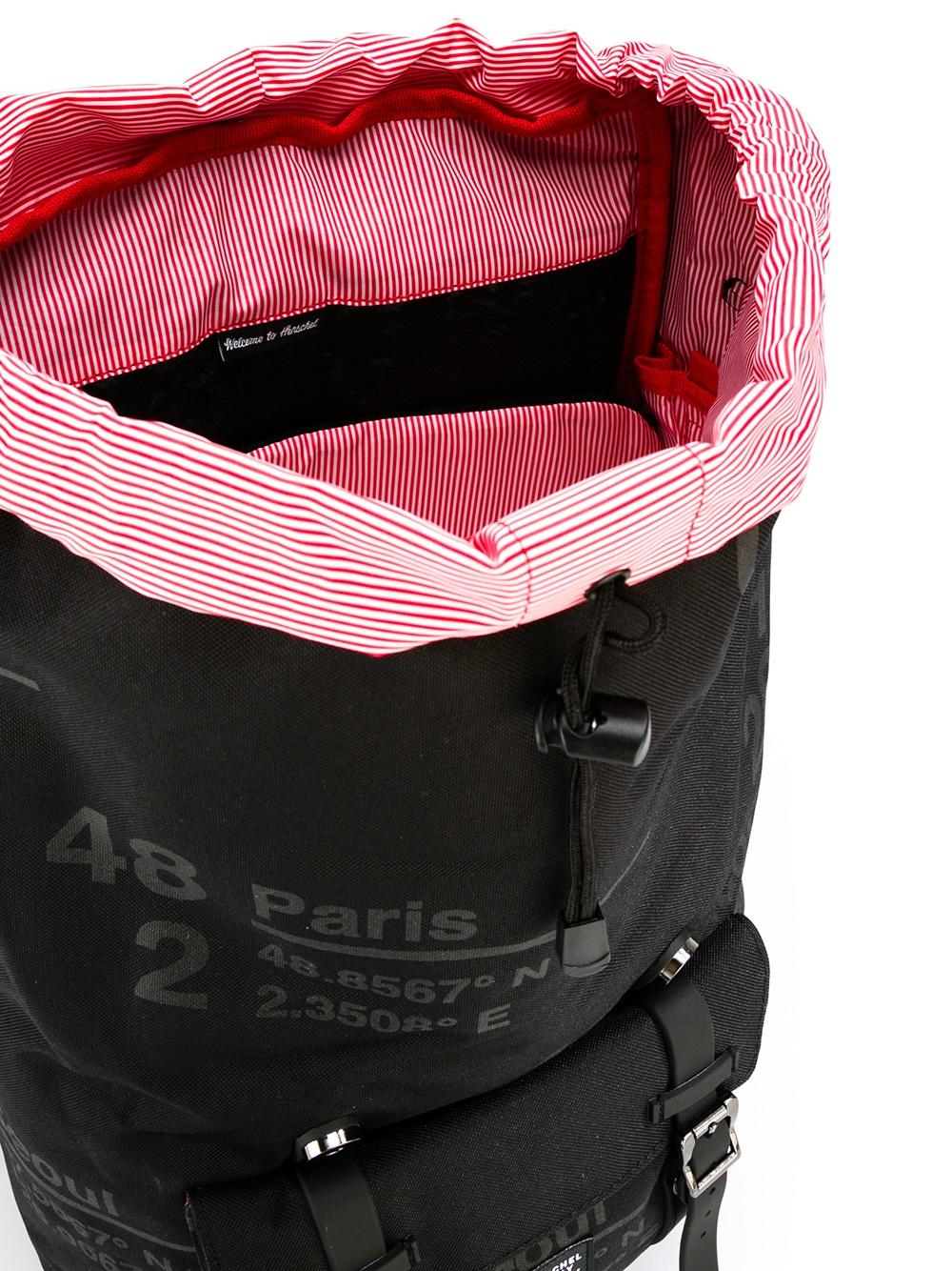 double strap fastening backpack