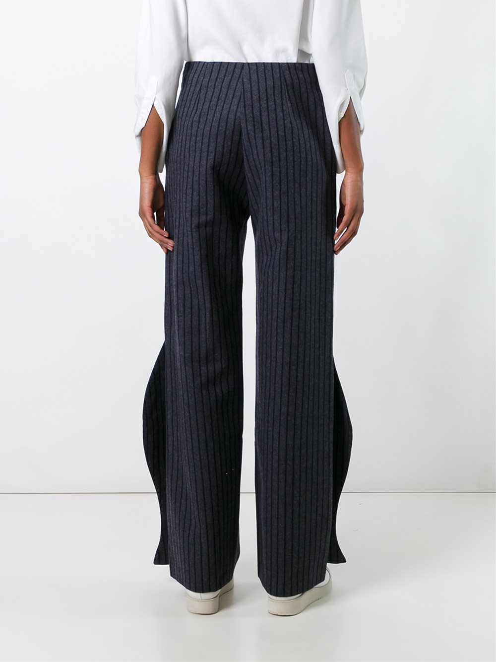 curved leg trousers