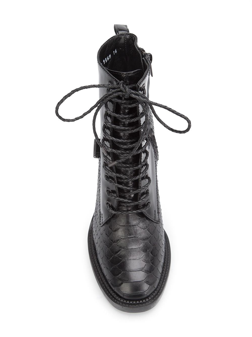 'Bono' boots