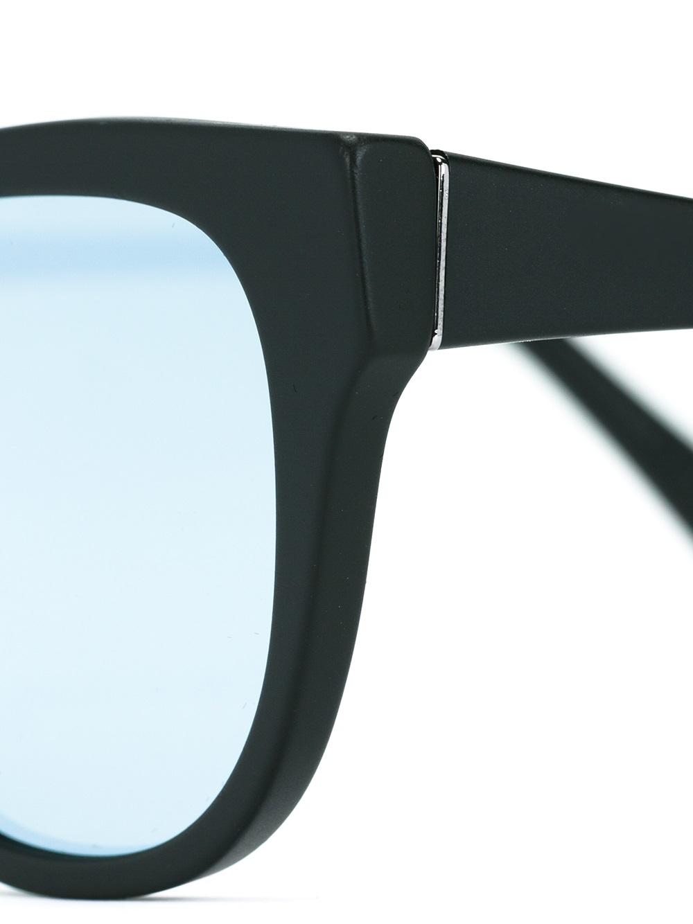 'Zizza Zero' sunglasses