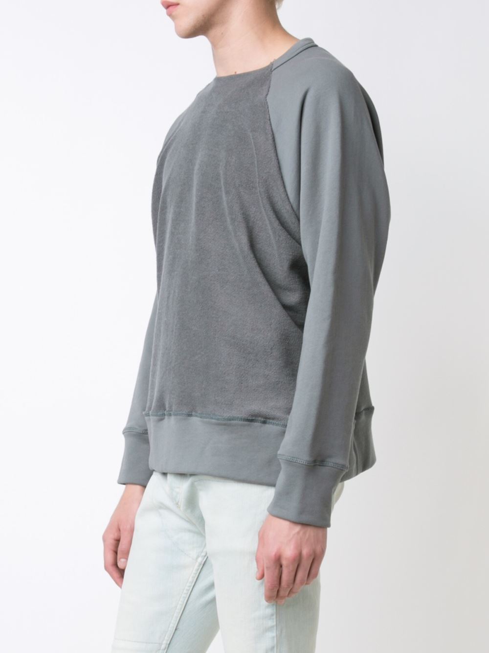 插肩式衣袖毛衣