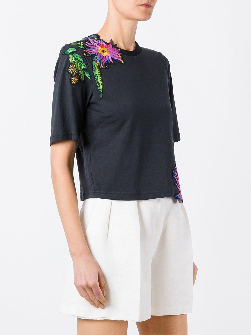 floral embroidered T-shirt