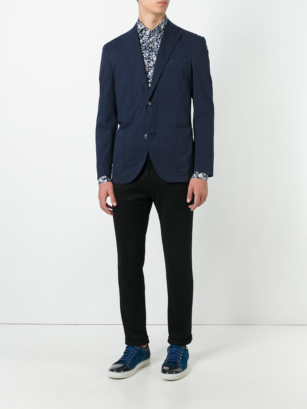 two button blazer 