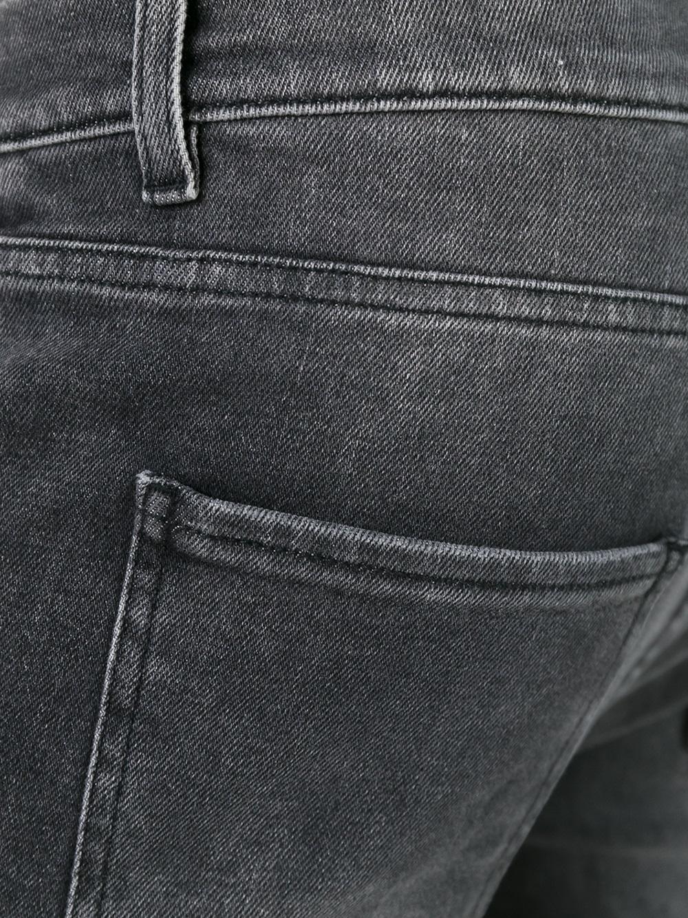 slim fit jeans
