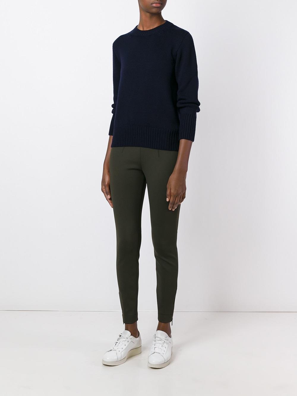 round neck jumper