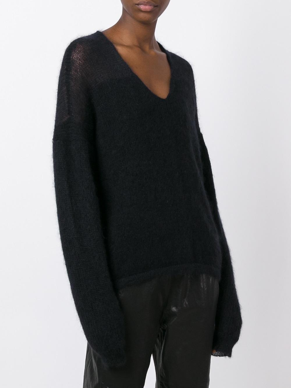 V-neck loose-fit jumper