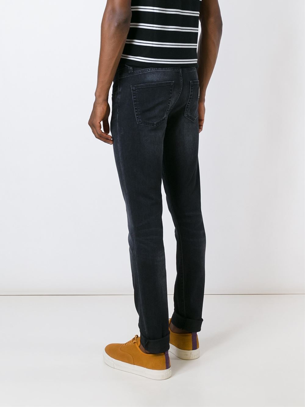 slim-fit jeans