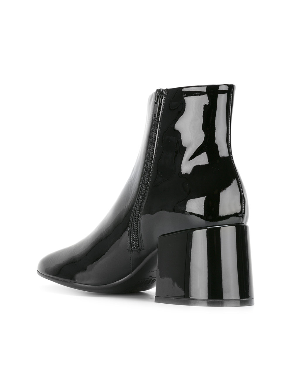 'Courreges' boots