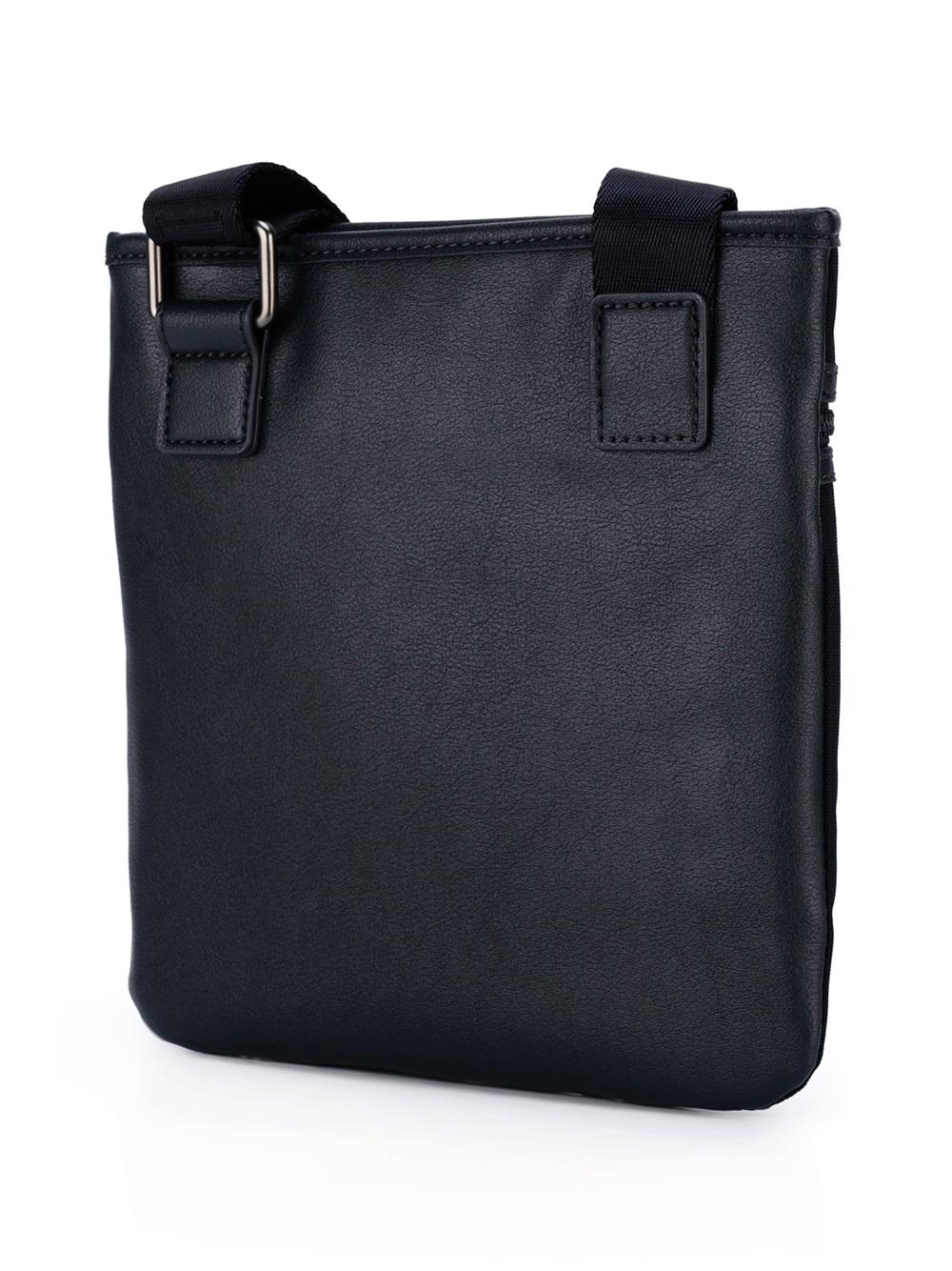 zipped messenger bag