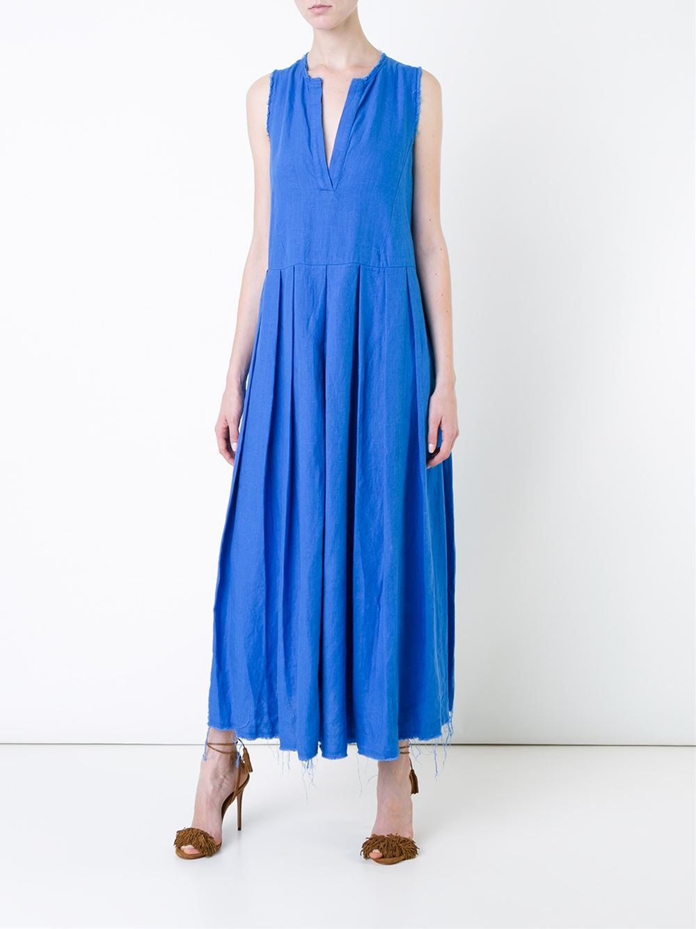 pleated sleeveless dress