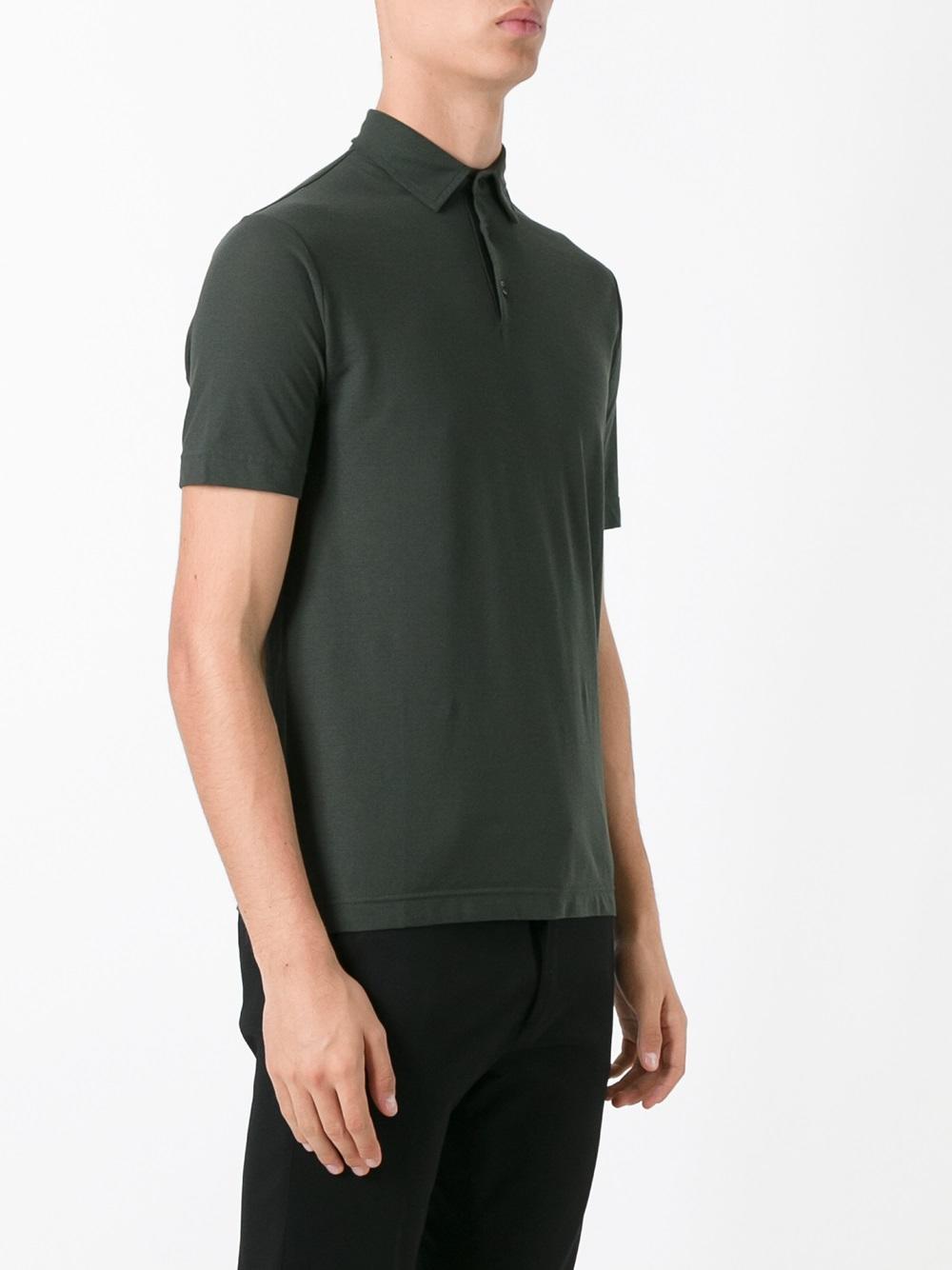 shortsleeved polo shirt
