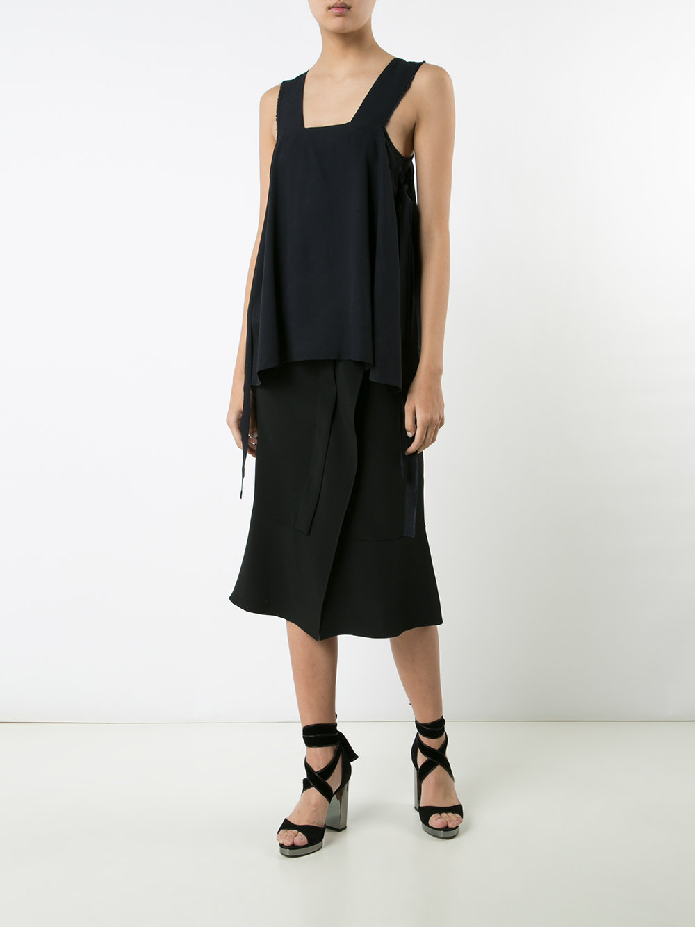 flared cropped trousers