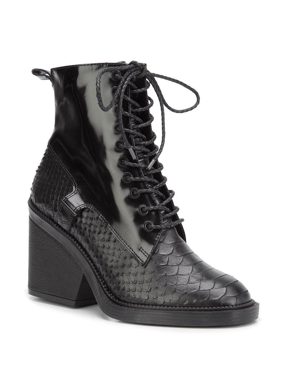 'Bono' boots