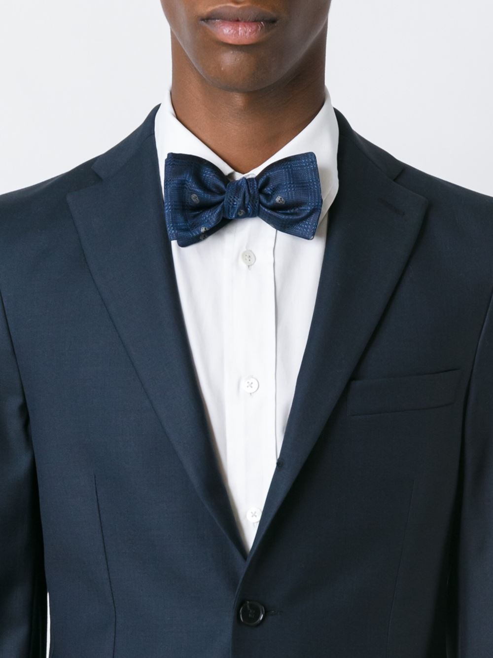 骷髅头刺绣领结