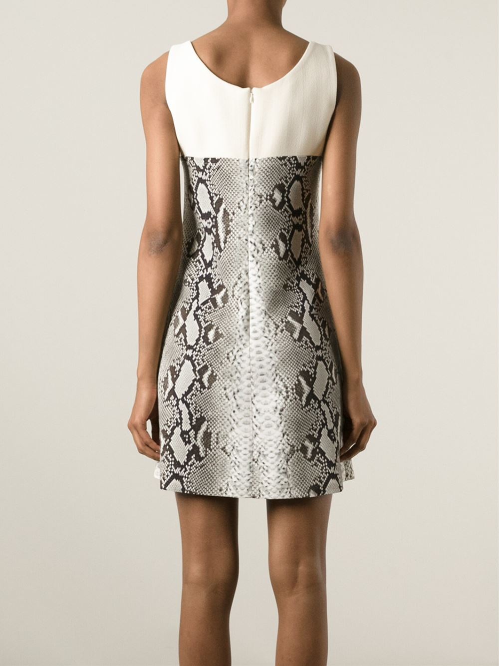 蛇皮纹连衣裙