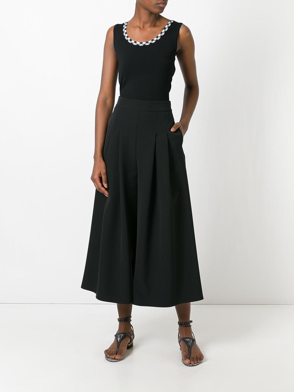 pleated wide-legged cropped trousers