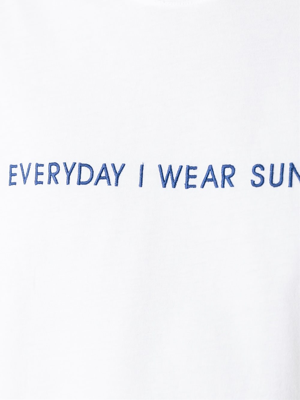 'Everyday I Wear Sunnei'T恤