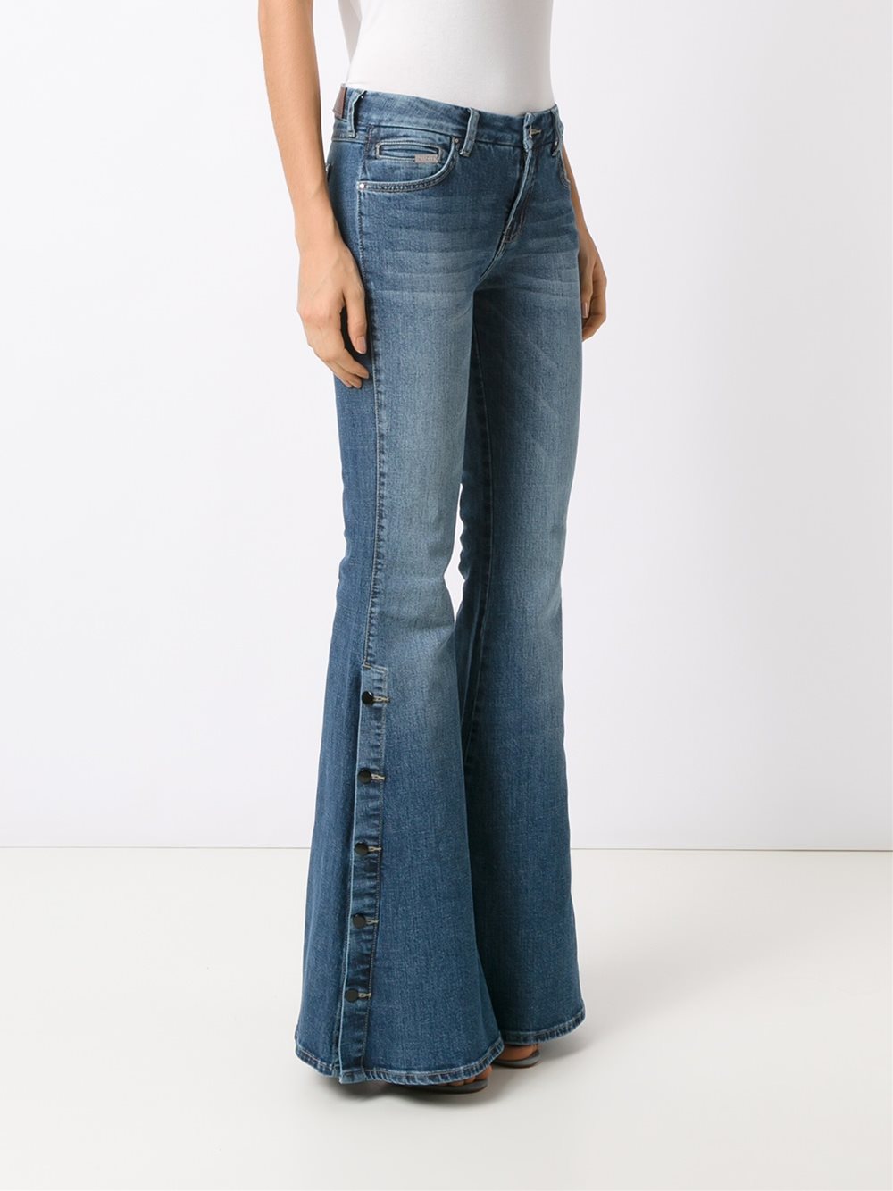 flared jeans