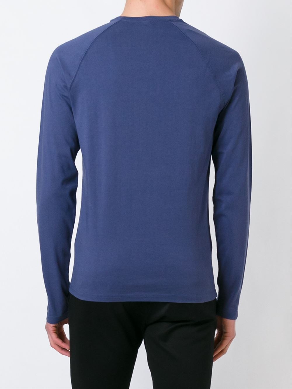 raglan sleeve sweater