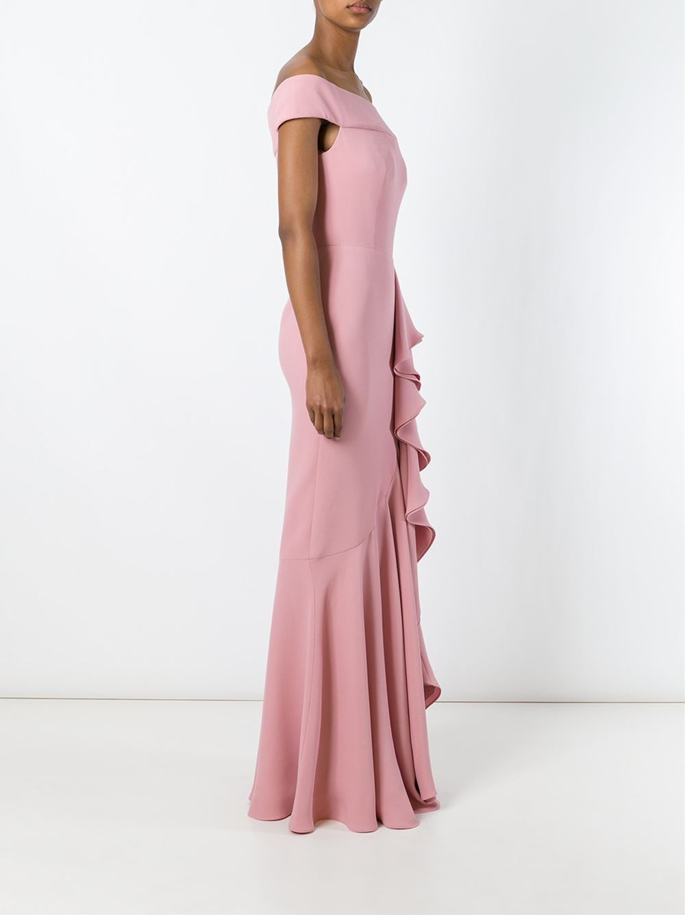 荷叶边露肩晚礼服