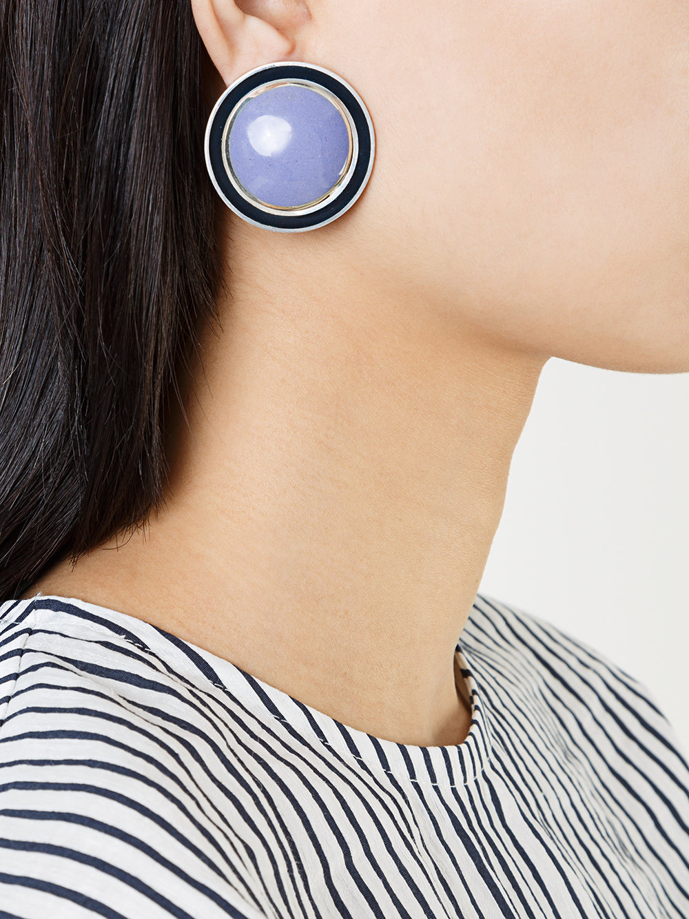 round earrings