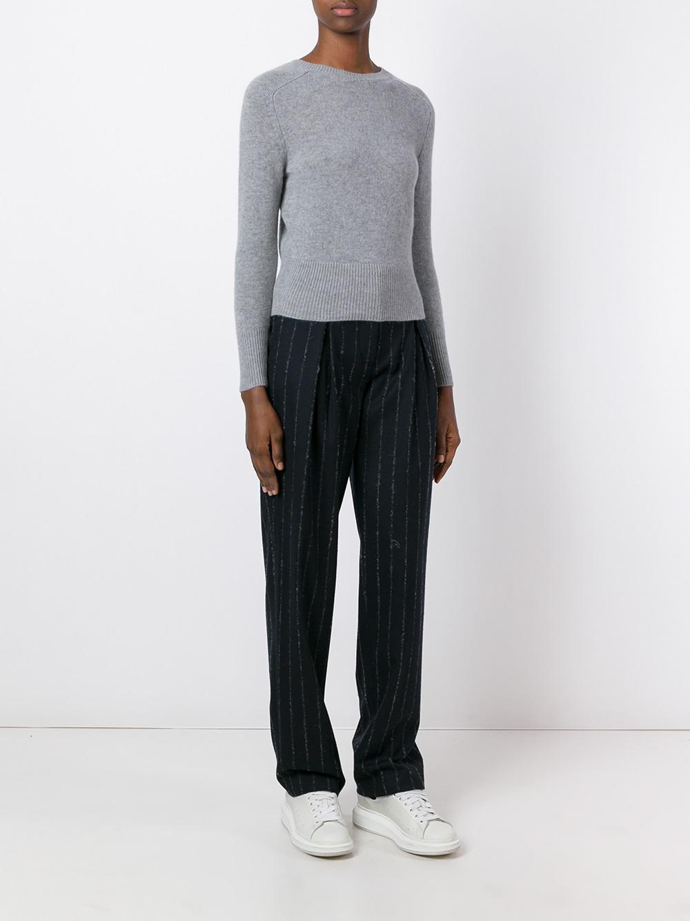 round neck jumper