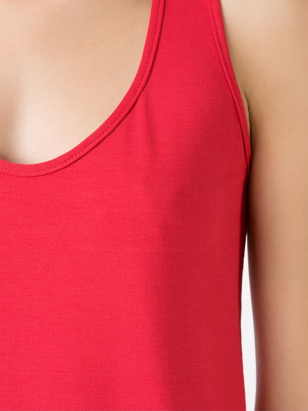 scoop neck tank top