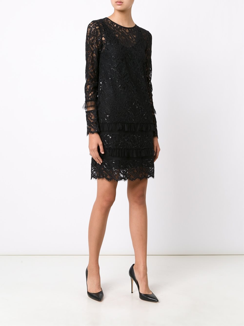 longsleeved lace dress