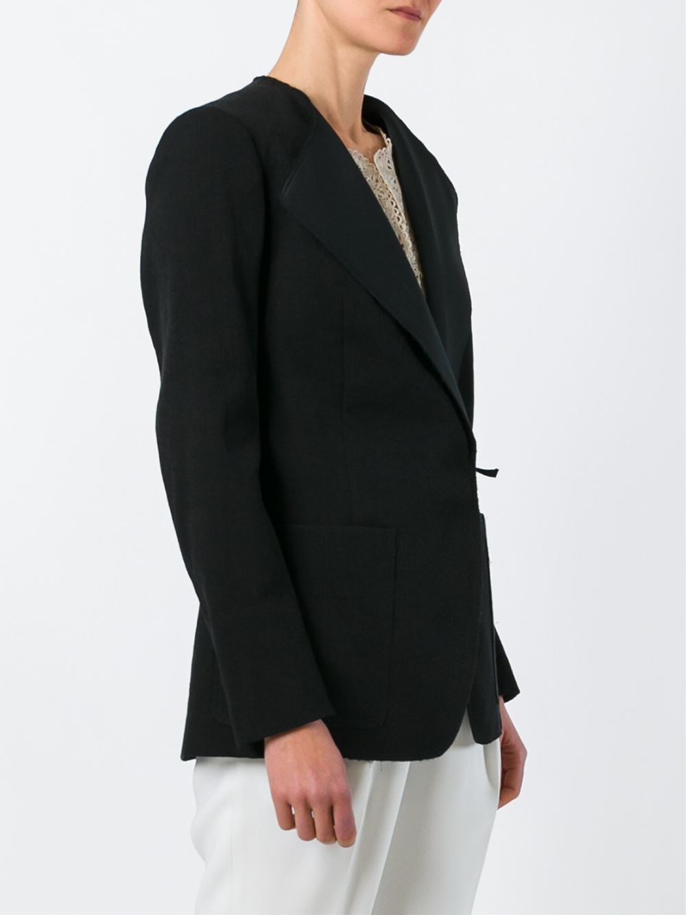 大翻领西装夹克