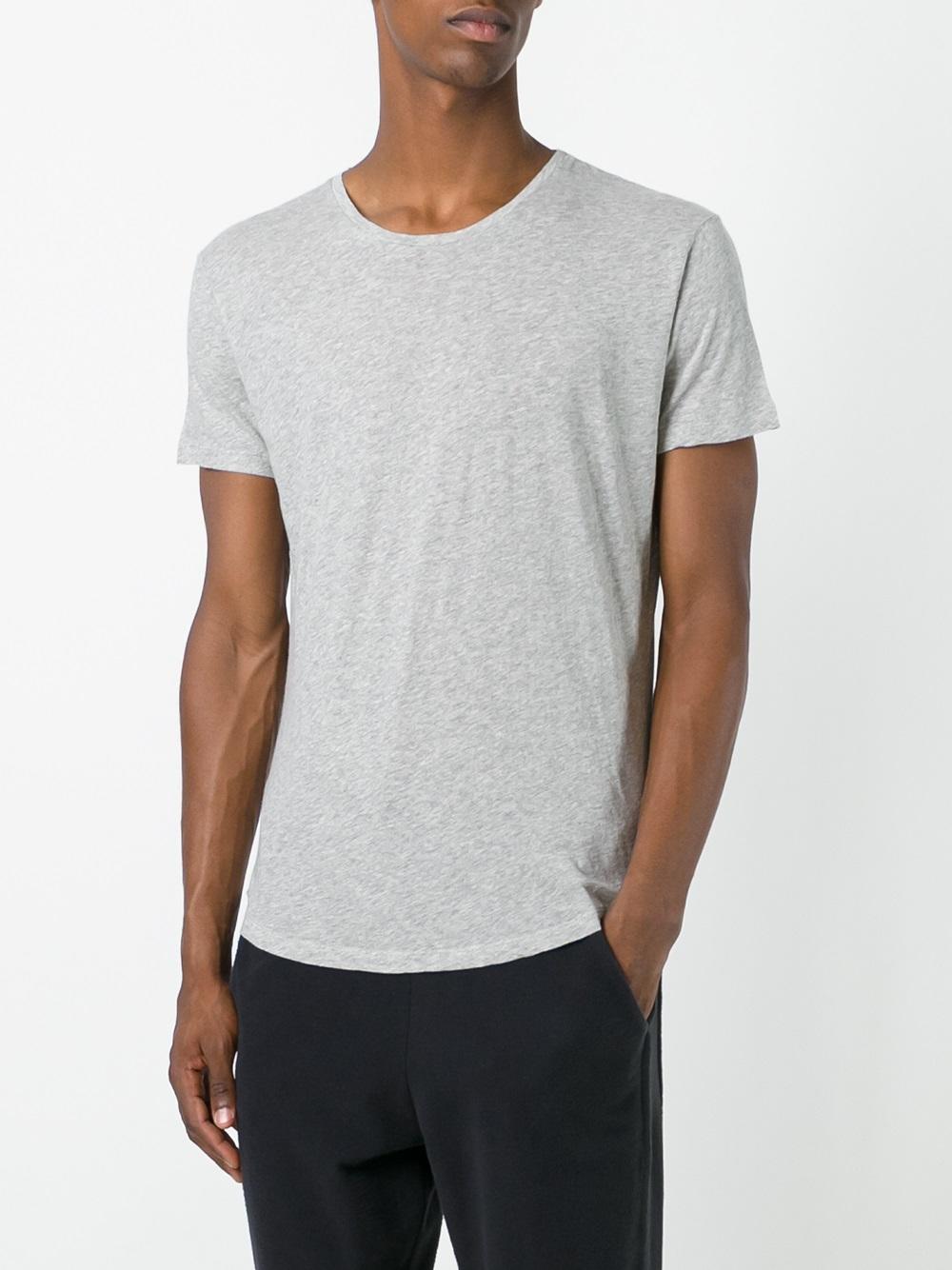 plain T-shirt 