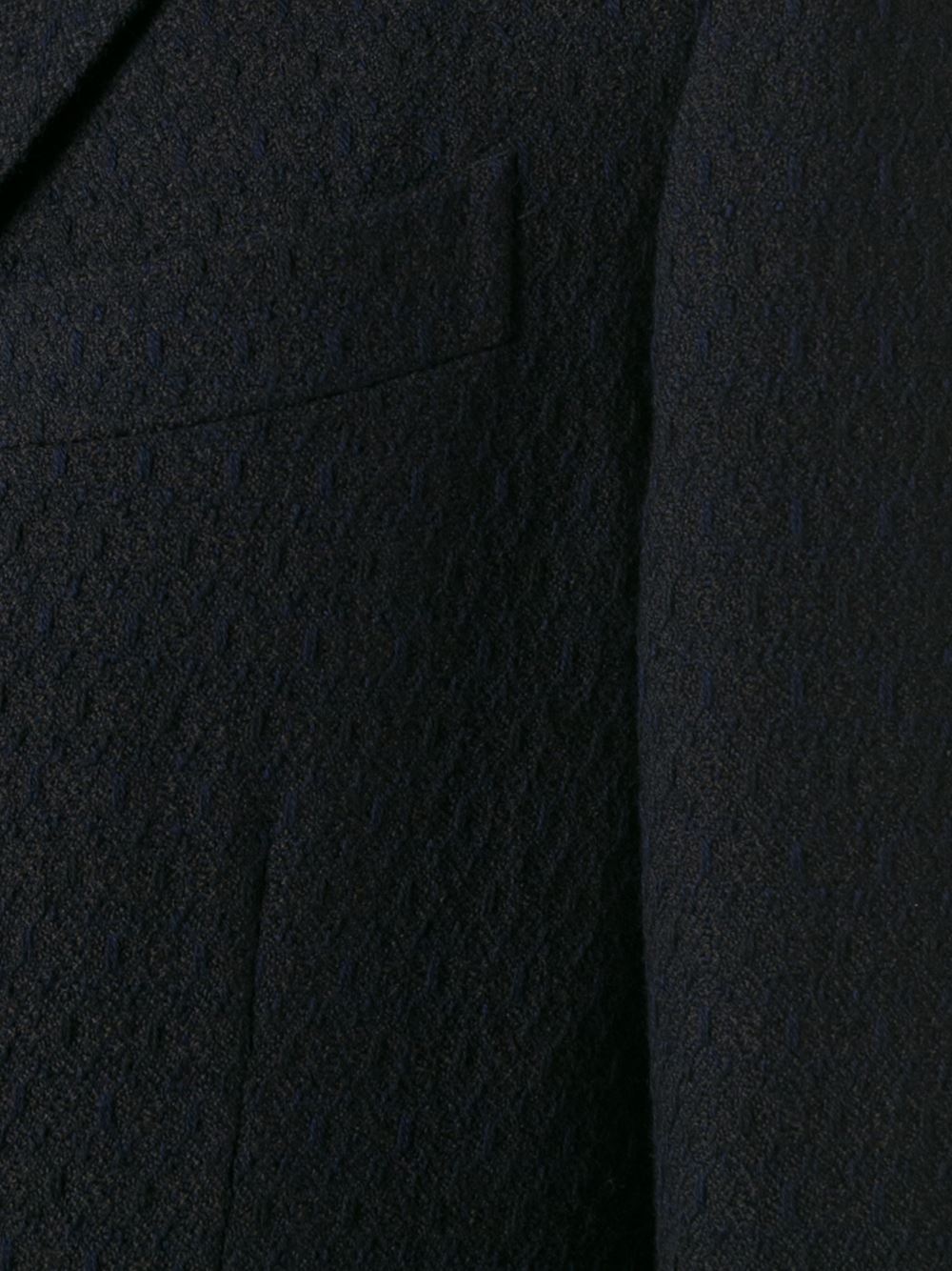 纽扣夹克