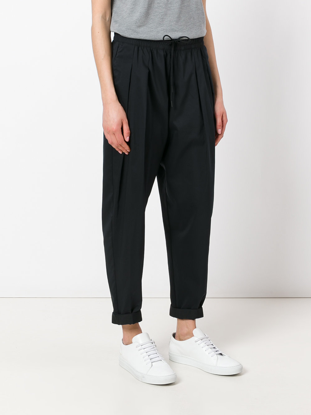 tapered trousers