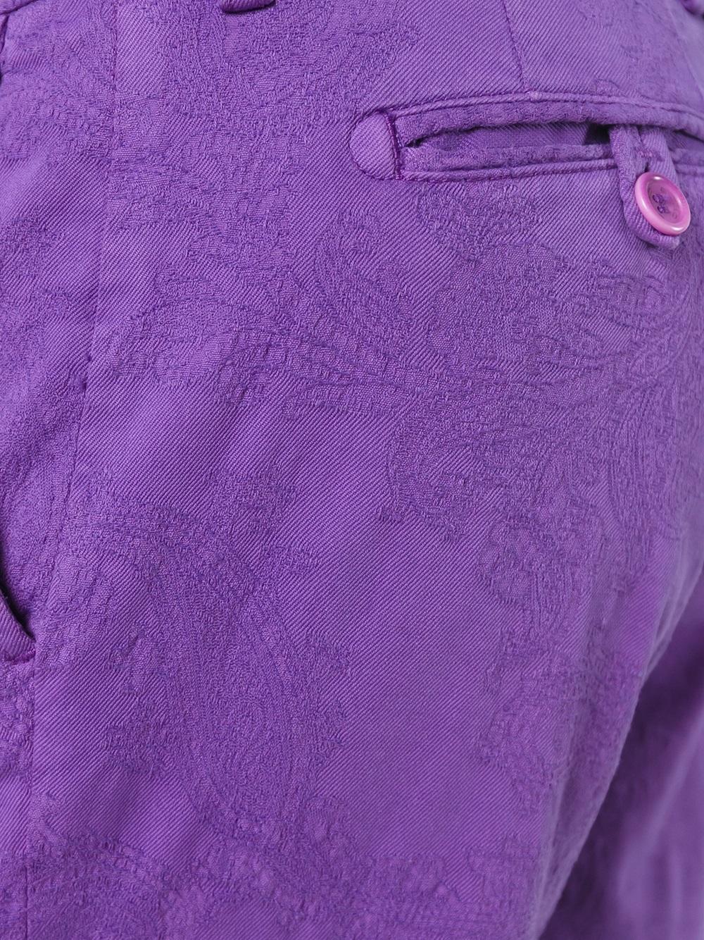 slim-fit trousers