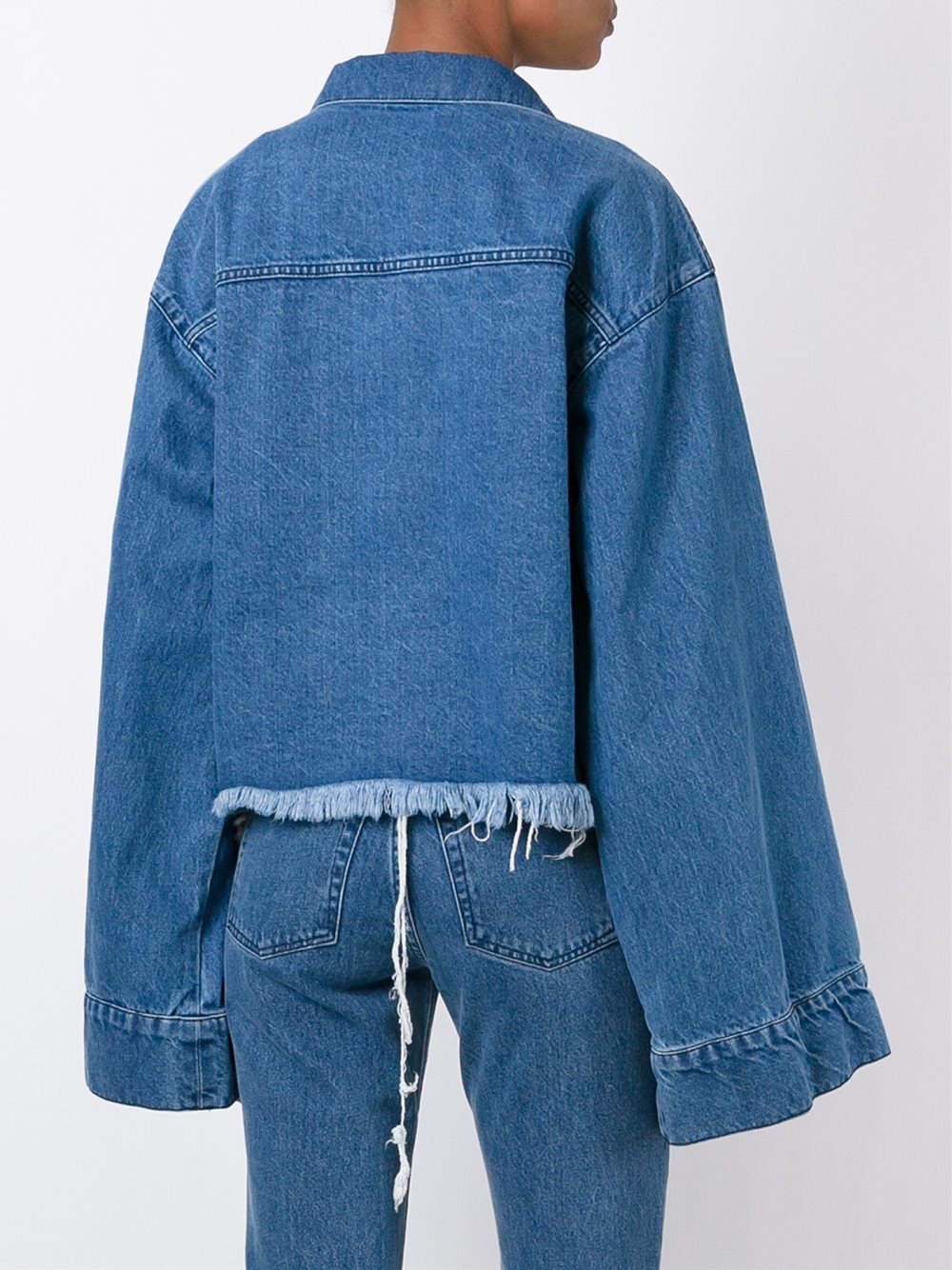 flared sleeves zipped jacket