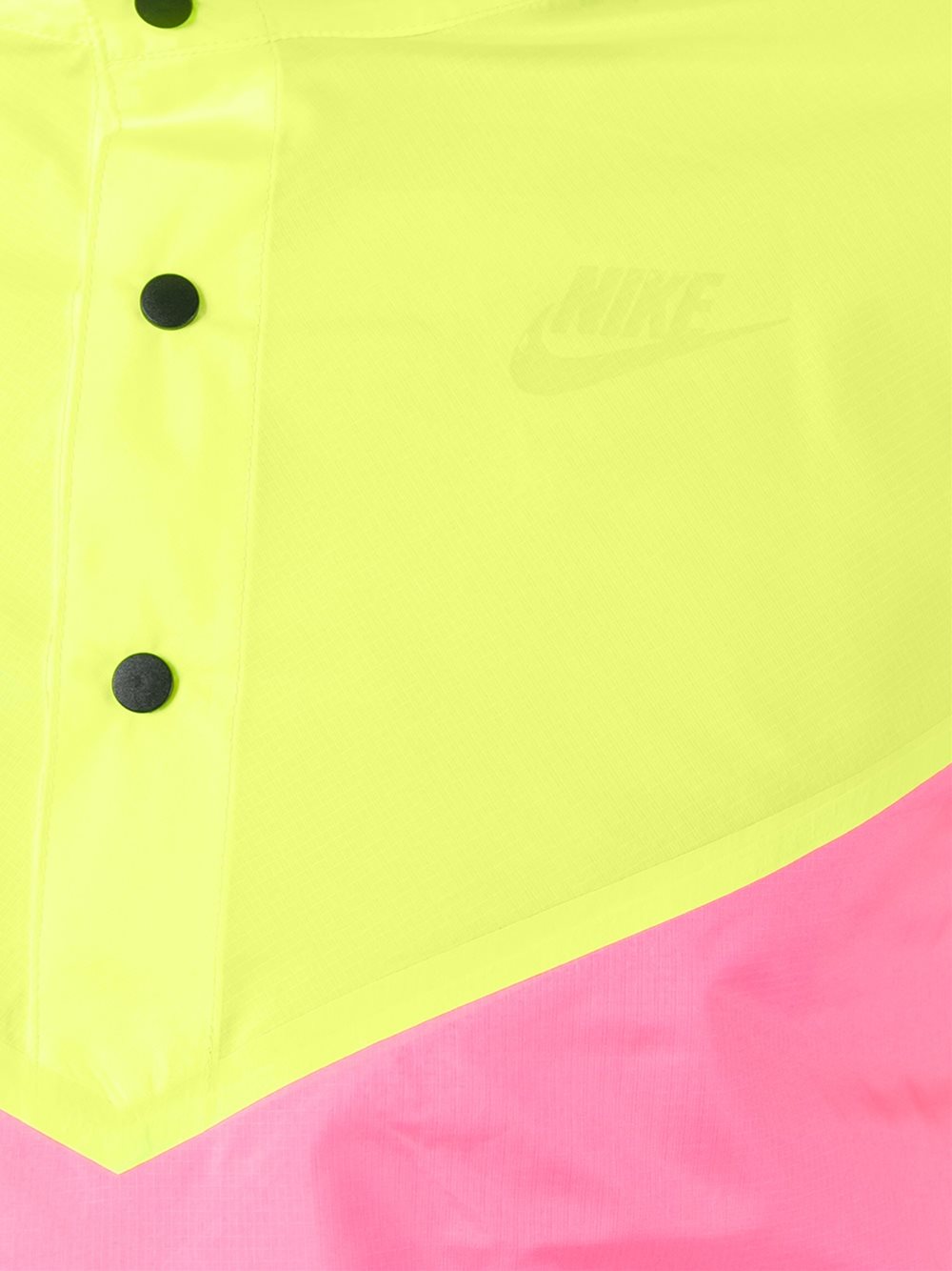 NikeLab x Kim Jones收纳式防风夹克 