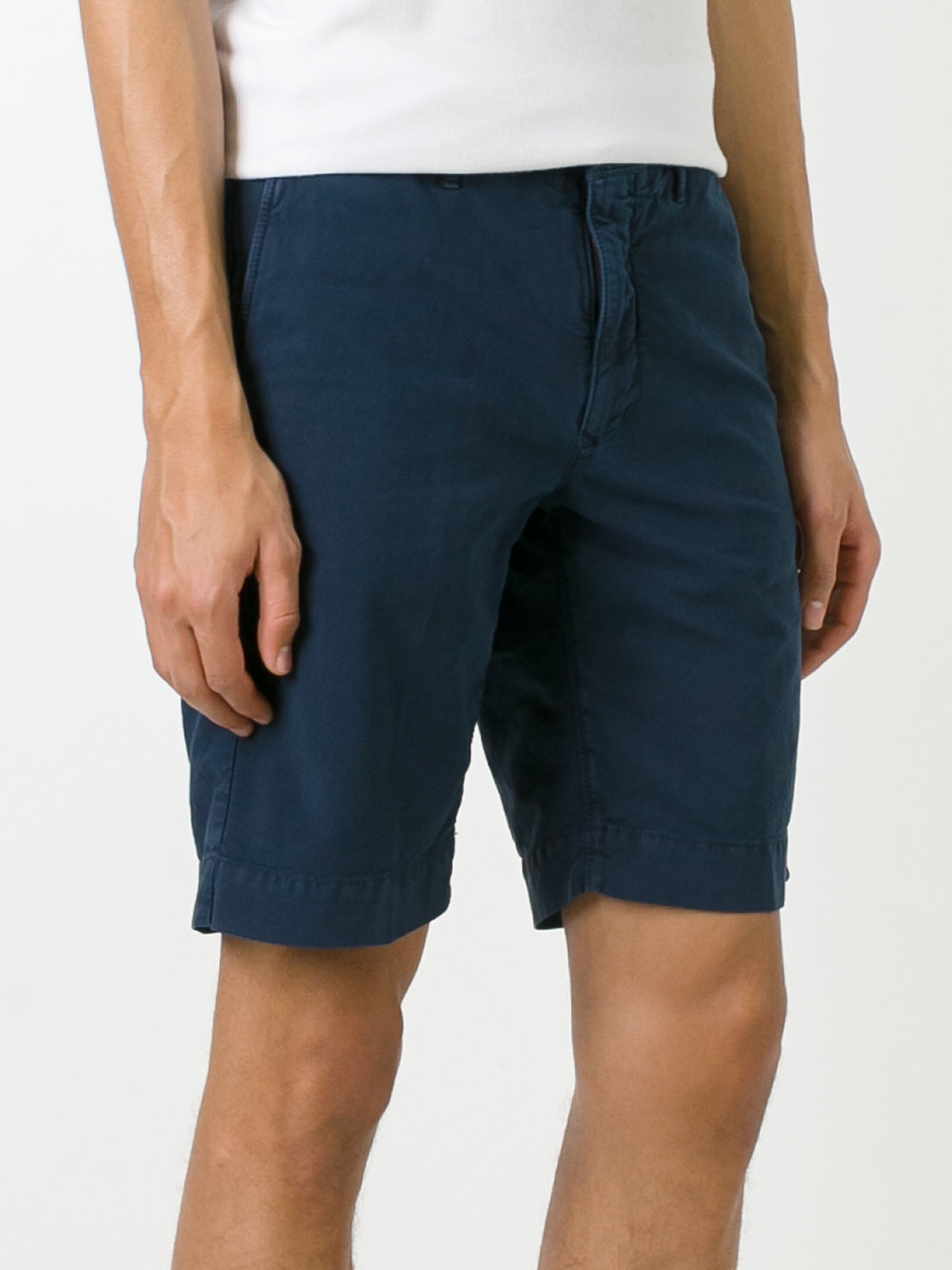 flap pocket shorts