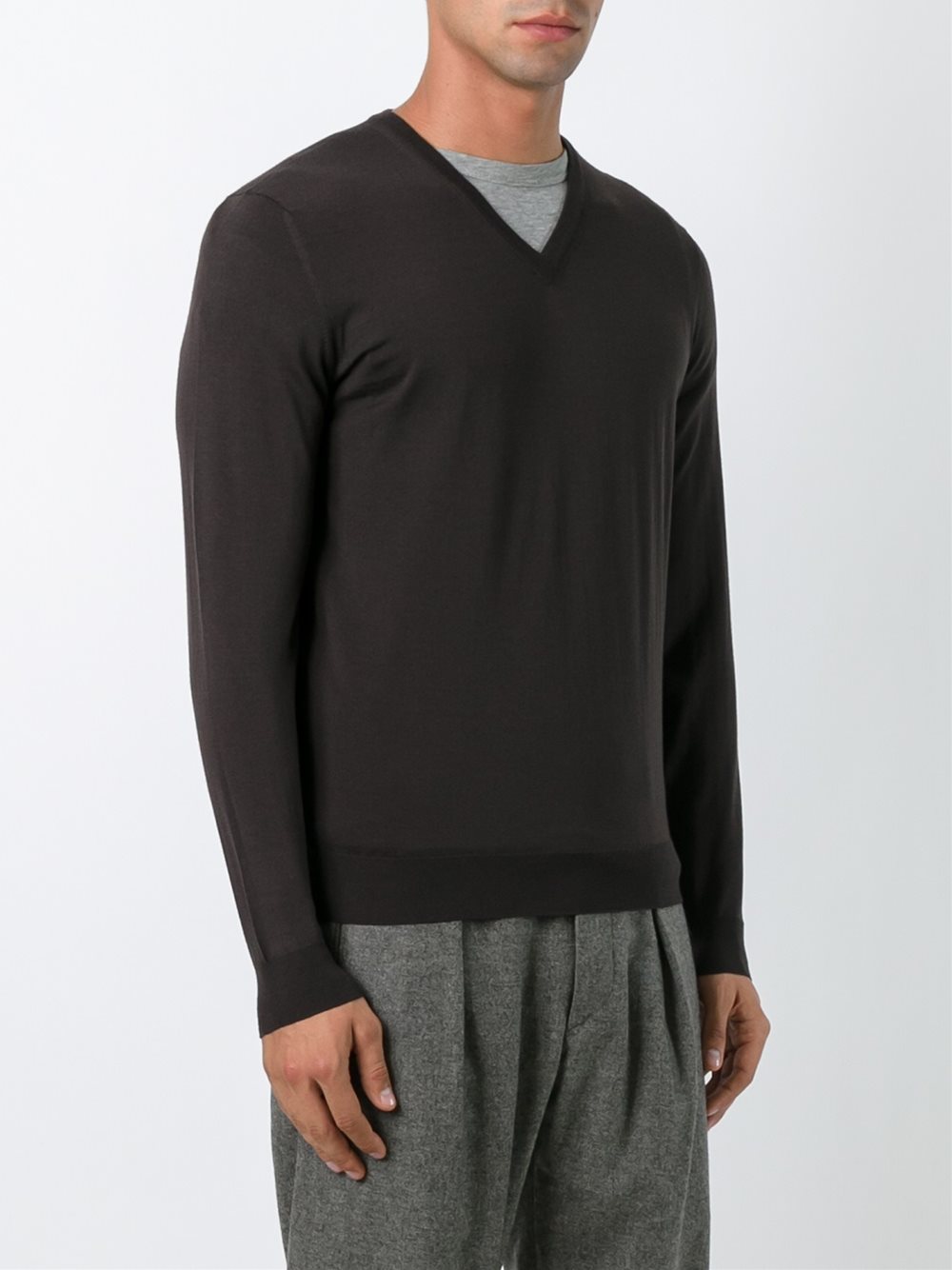 v neck fine knit jumper