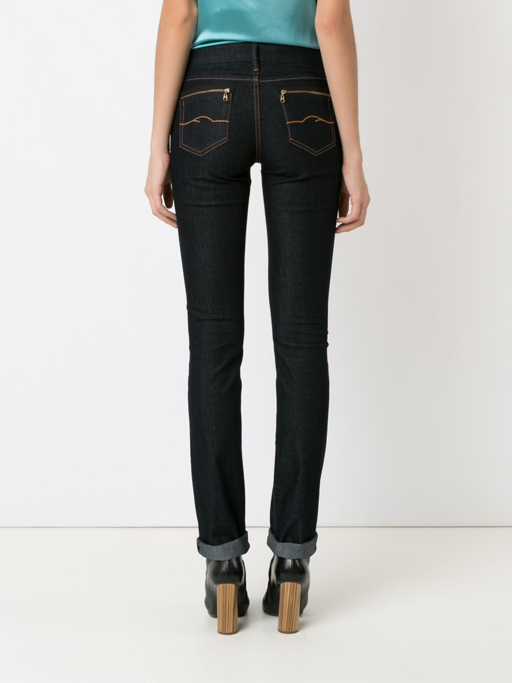 slim fit jeans