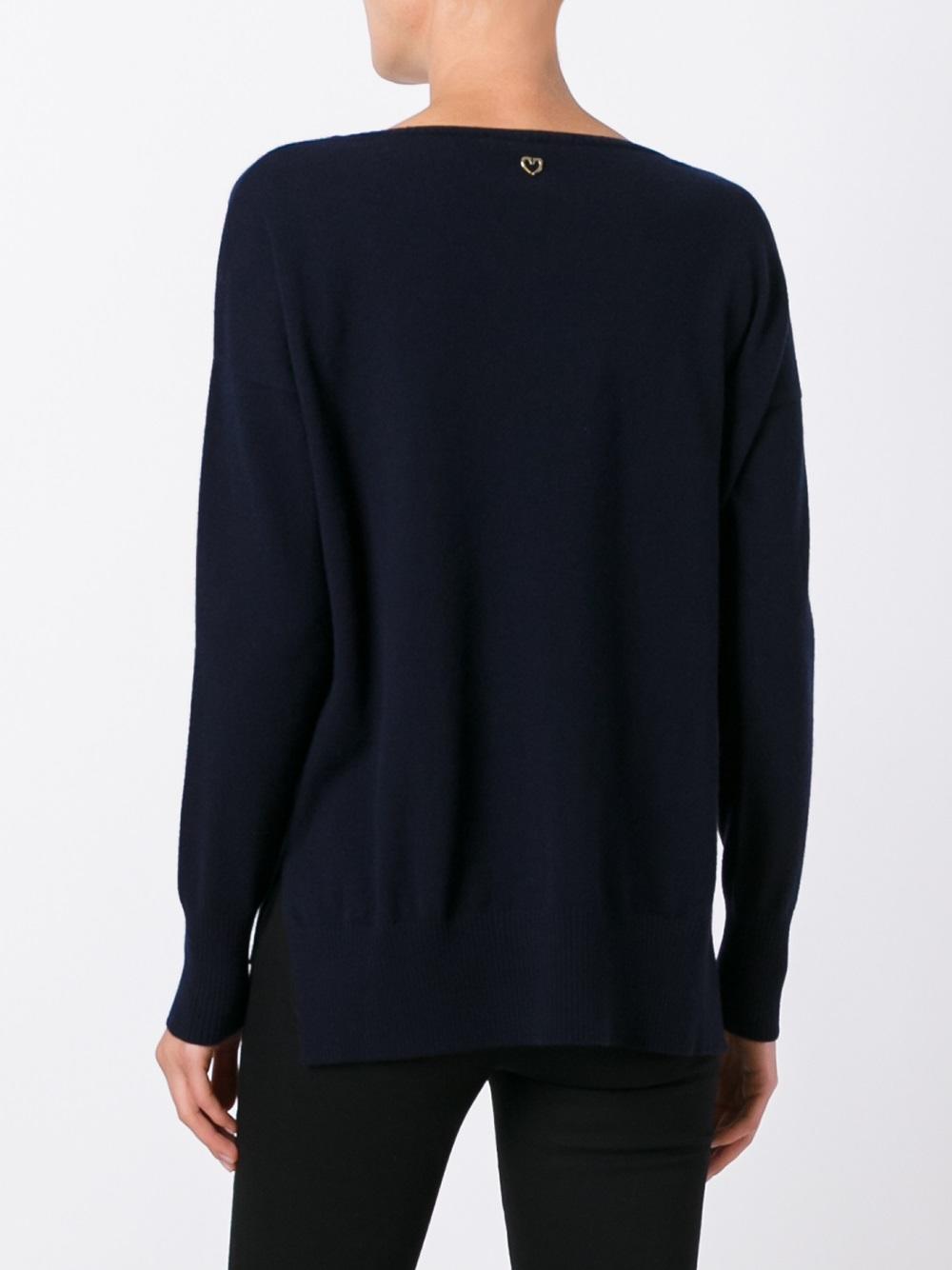 round neck jumper