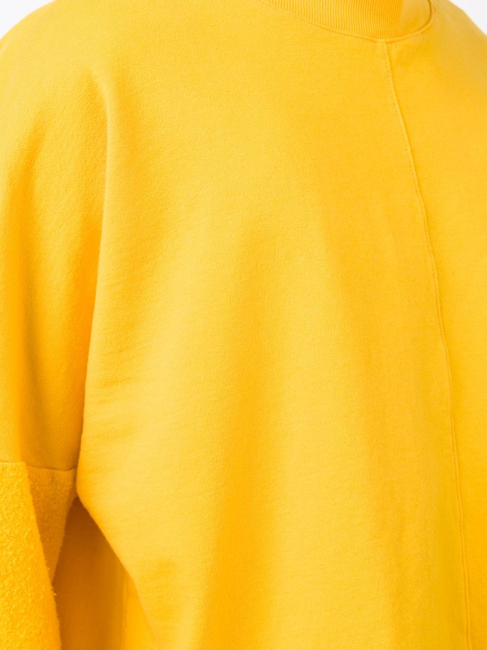 loose-fit sweatshirt