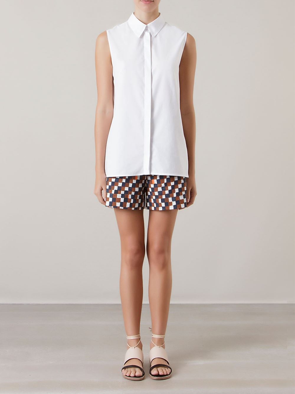 geometric print high-waisted short