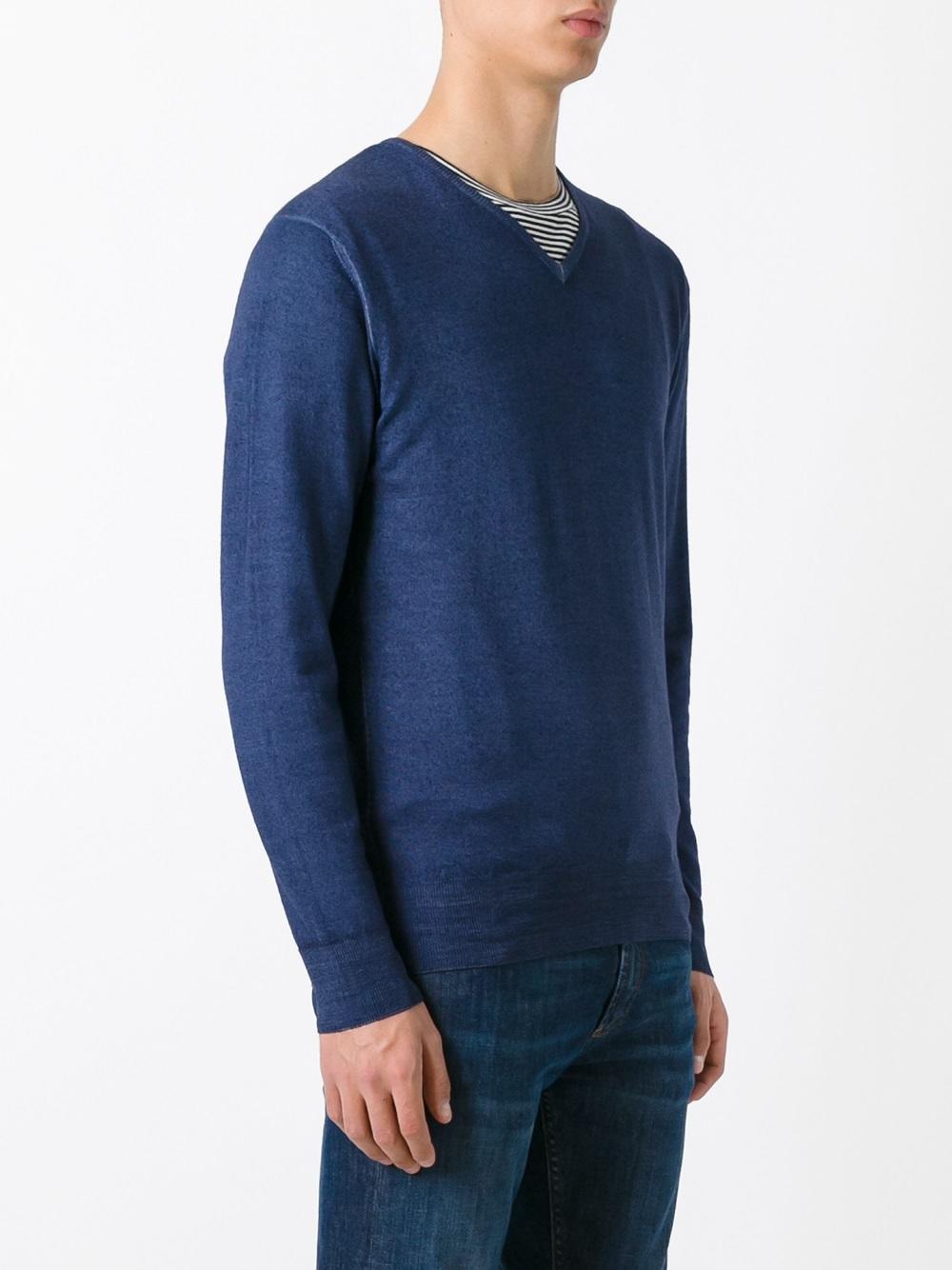 V-neck jumper