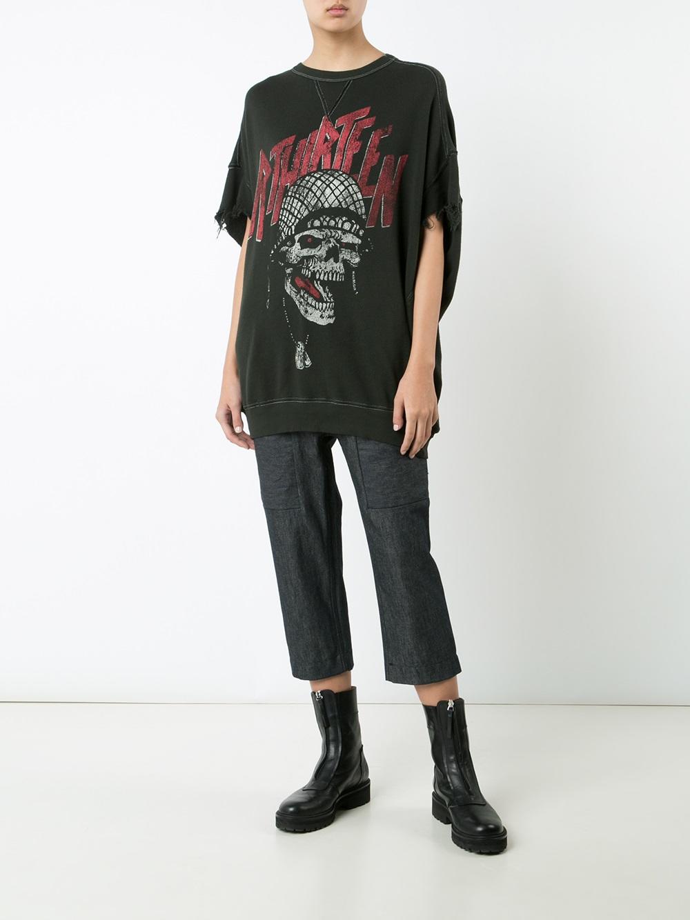 skull print distressed sweatshirt