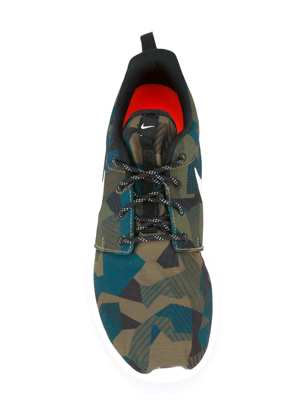 'Roshe One' sneakers