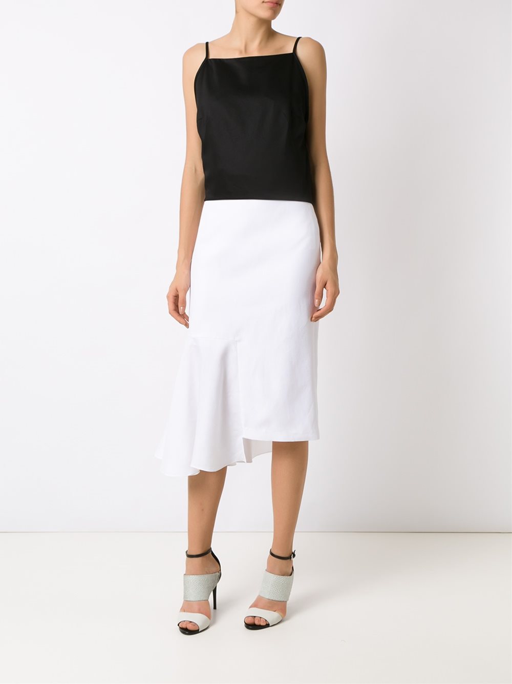 asymmetric skirt