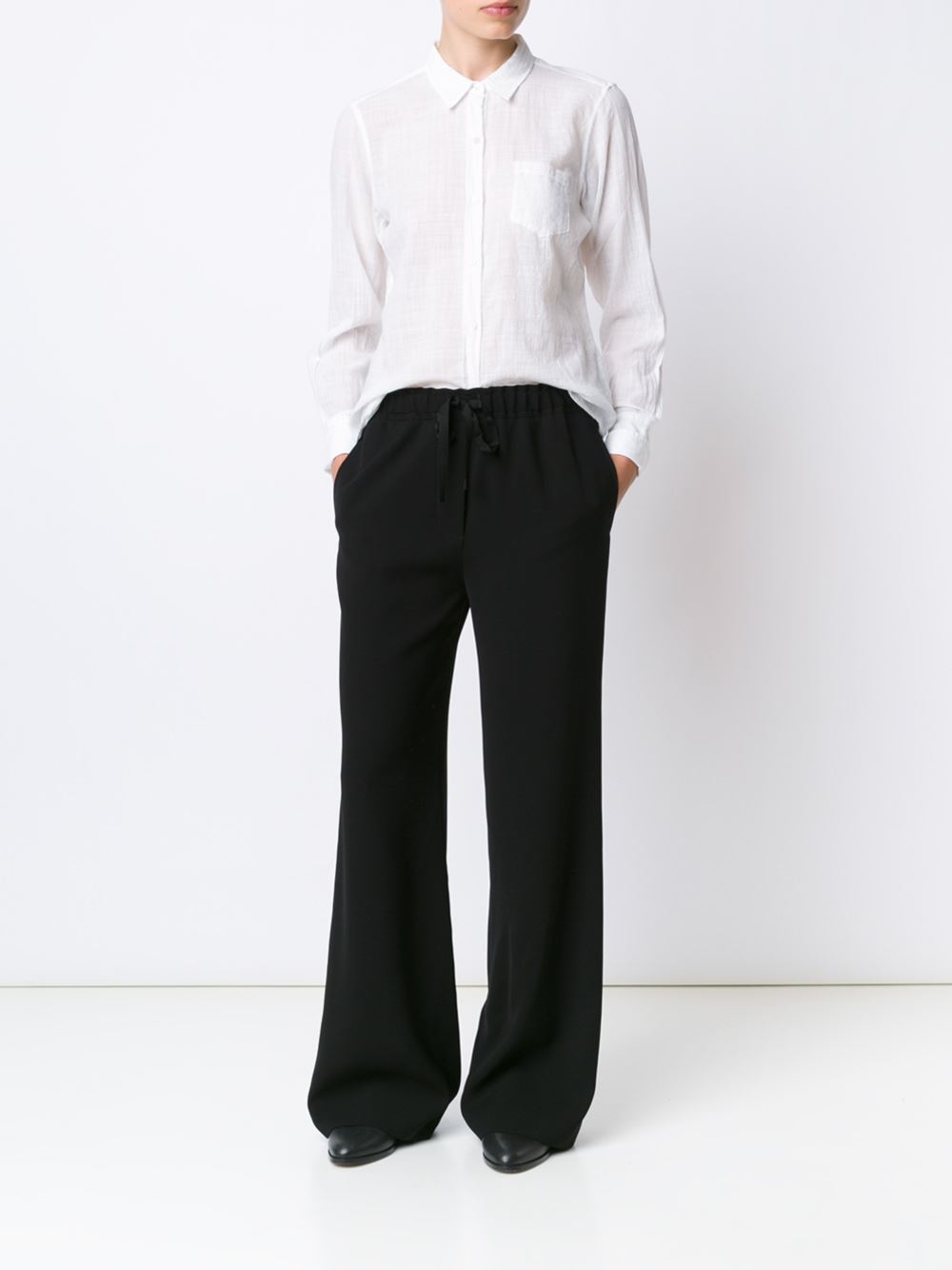 loose fit trousers