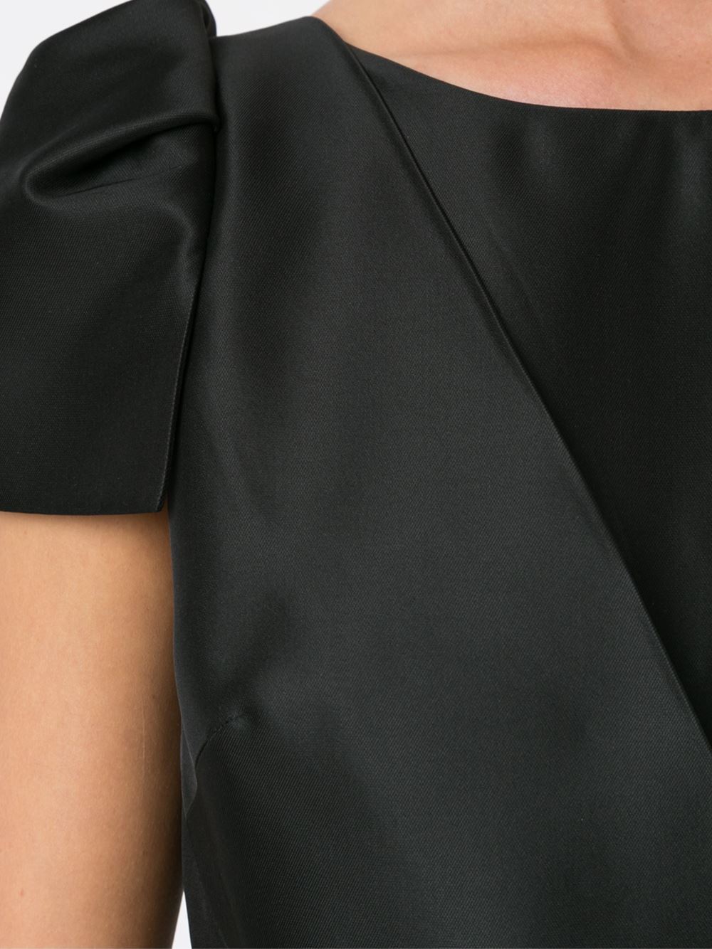 shortsleeves gown