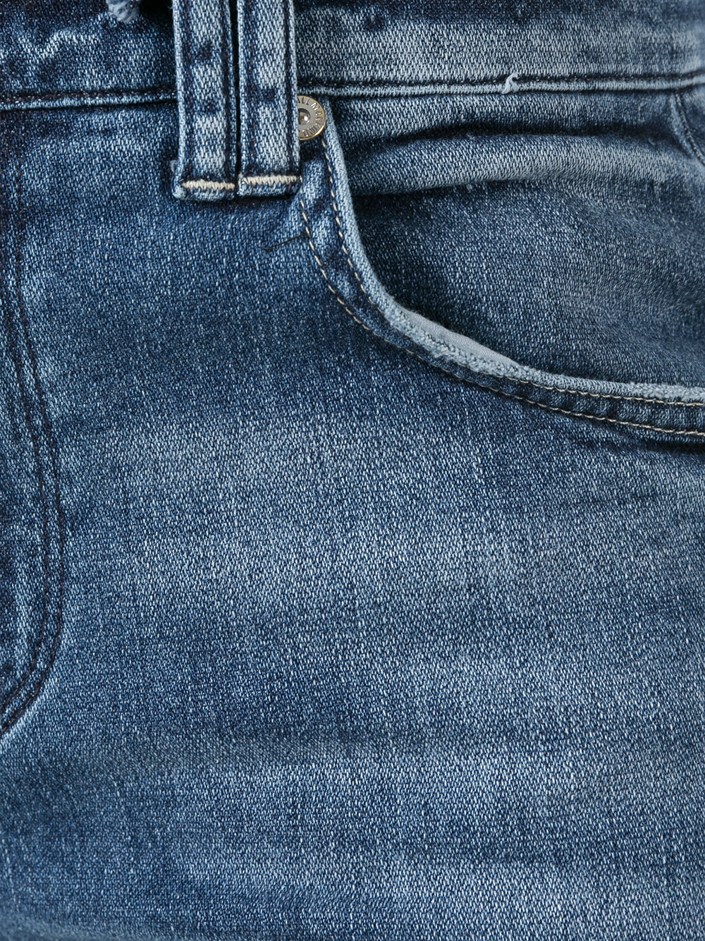 wide-legged cropped jeans