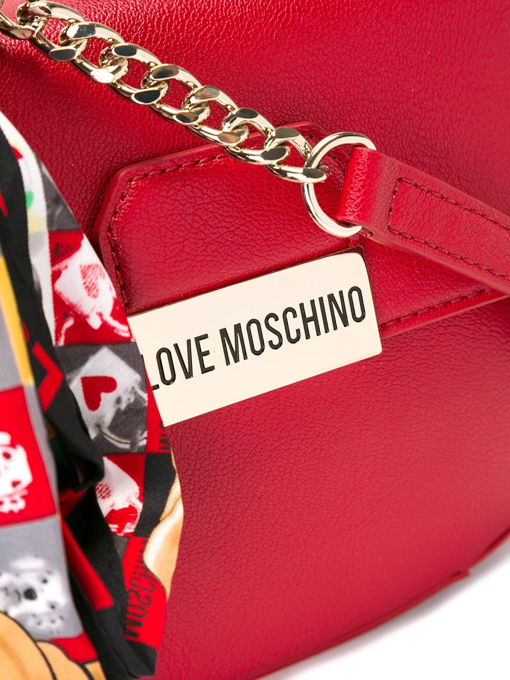 flap closure crossbody bag